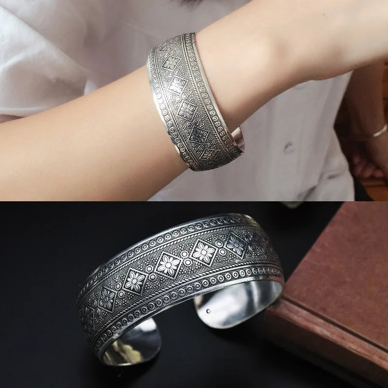 Meetvii New Retro Cuff Bracelets Tibetan Silver Metal Carving Sea Turtle Lotus Elephant Flower Bangles Vintage Gypsy Jewelry 