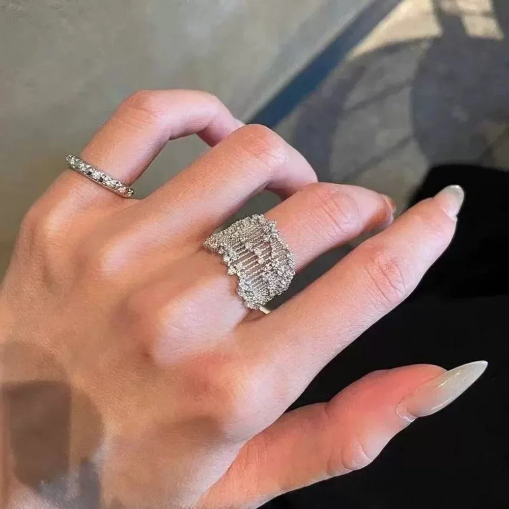 Fashionable Luxury Lace Sparkling Rhinestone Inlaid Ring Elegant Banquet Party Charm Jewelry Ring Valentine's Day Gift