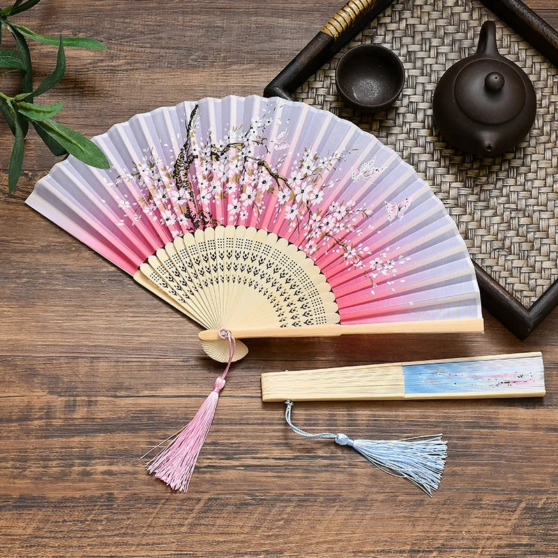 1Pc Vintage Silk Folding Fan Retro Chinese Japanese Bamboo Folding Fan Tassel Dance Hand Fan Home Decoration Ornament Craft G