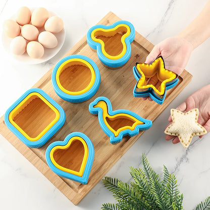 Sandwich cutting and sealing machine, biscuit plastic cutting machine, household kitchen tools, baking molds, creative cuttin