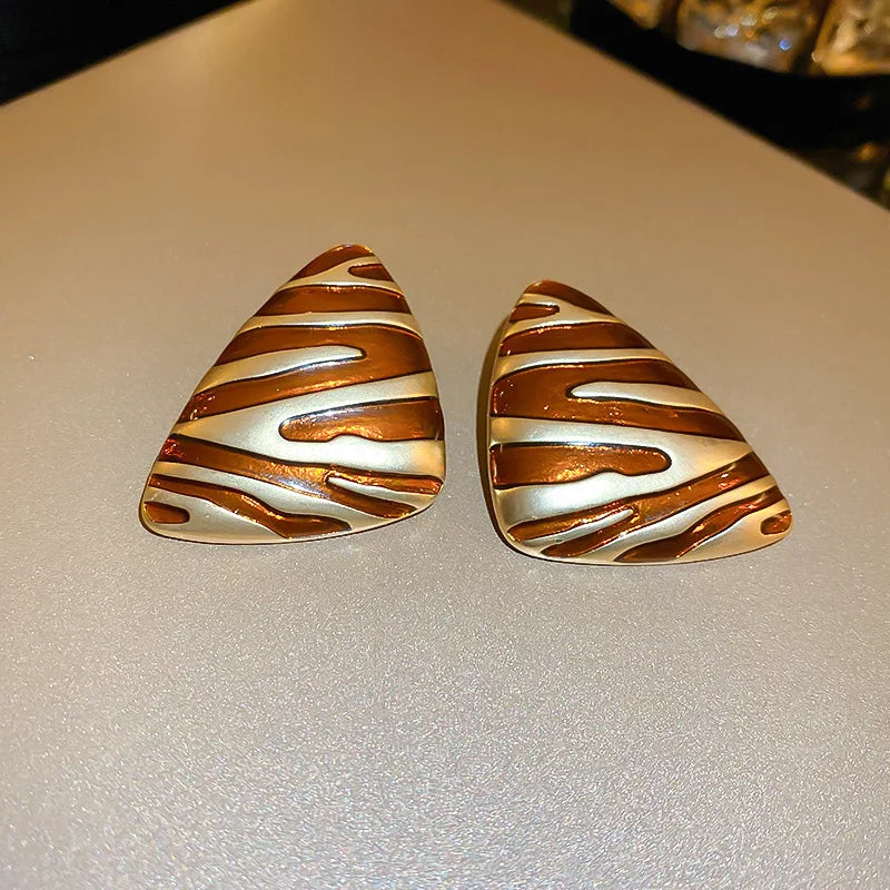 LATS Vintage Triangular Stud Earrings for Women Girls Striped Zebra Drip Oil Earring Party Gifts Fashion Jewelry Accessories 
