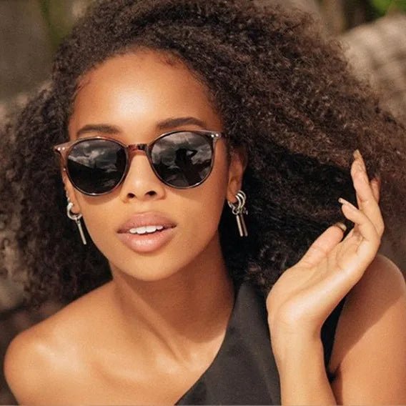 Vintage Fashion Round Sunglasses Women Men 2024 Brand Design Retro Rivet Yellow Blue Lens Square Sun Glasses Male Female Gogg