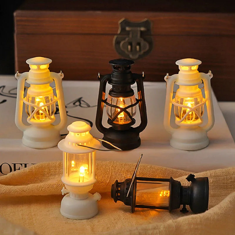 Dollhouse Mini Led Retro Glowing Pony Lantern Simulation Cande Light Night Light Dolls Miniature oil light Lamp Home Decor To