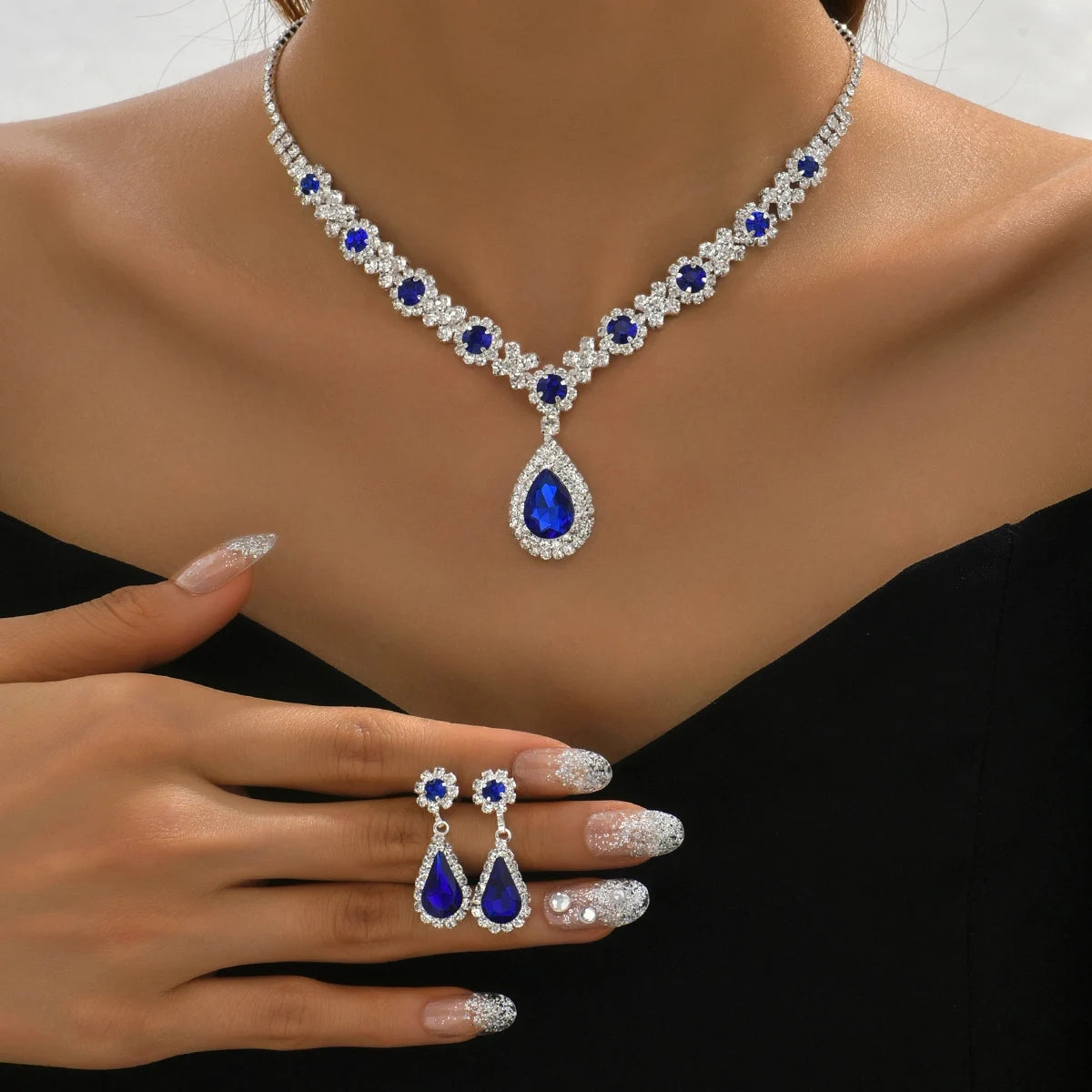 3 Pieces of Women's Crystal Droplet Necklace with Earrings Set for Wedding Evening Dress Accessories