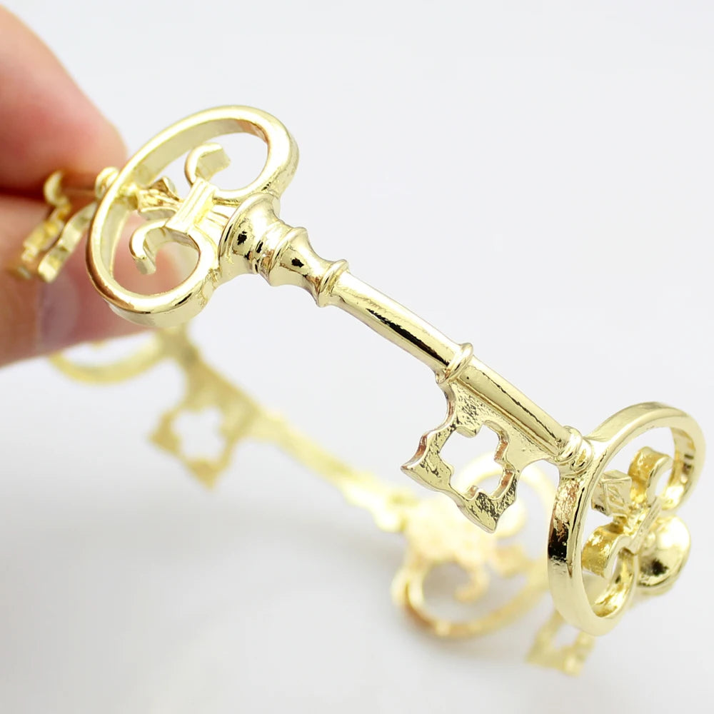 Vintage Victorian Skeleton Key Bracelet Women Man Fashion Lucky Cuff Bangle Anime HipHop Punk Charm Jewelry Creative Accessor