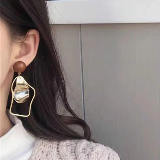 Vintage Geometry Irregular Eardrop Personality Asymmetry Dripping Oil Earrings for Women Fashion Daily Commuting Jewelry Gift
