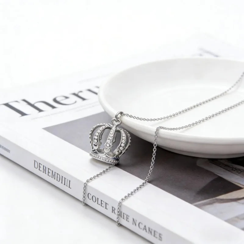 Elegant Crown Pendant Necklace Large Clavicle Chain Sweater Chain Fashion Jewelry Accessory Multiple Colors for Women Girls G