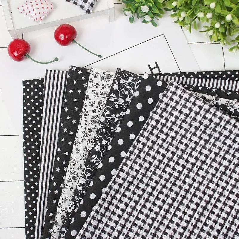Printed Cotton Fabric for Sewing, Quilting Fabrics for Patchwork, Needlework, DIY Handmade Accessories, 25x25cm - black