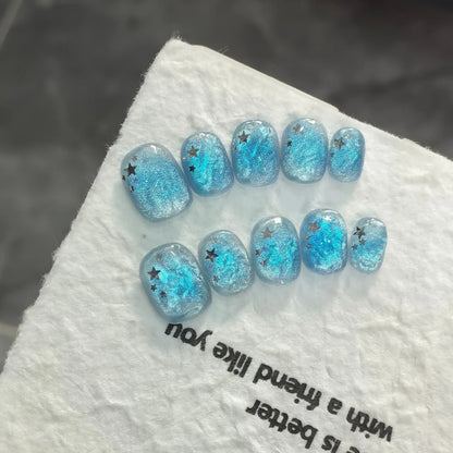 10pcs/set Handmade Press-On Nails - Blue Glossy Fish & Bubbles Design Short Oval Fake Nails with Cat Eye Effect False Nails -