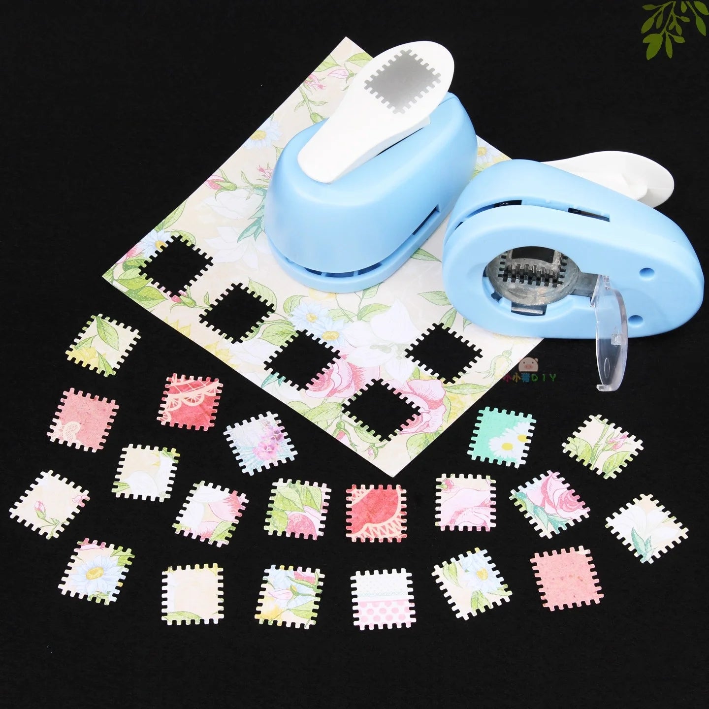DIY Hand Press Embossing Tool, Easy to Use Paper Embosser for Crafts, Card Decoration and Scrapbooking