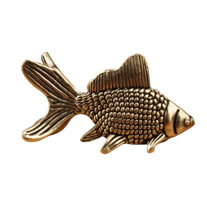 Brass Goldfish Figurines Retro Lucky Animal Statue Miniatures Ornament Home Decor Desk Decoration Tea Pet Cute Gifts