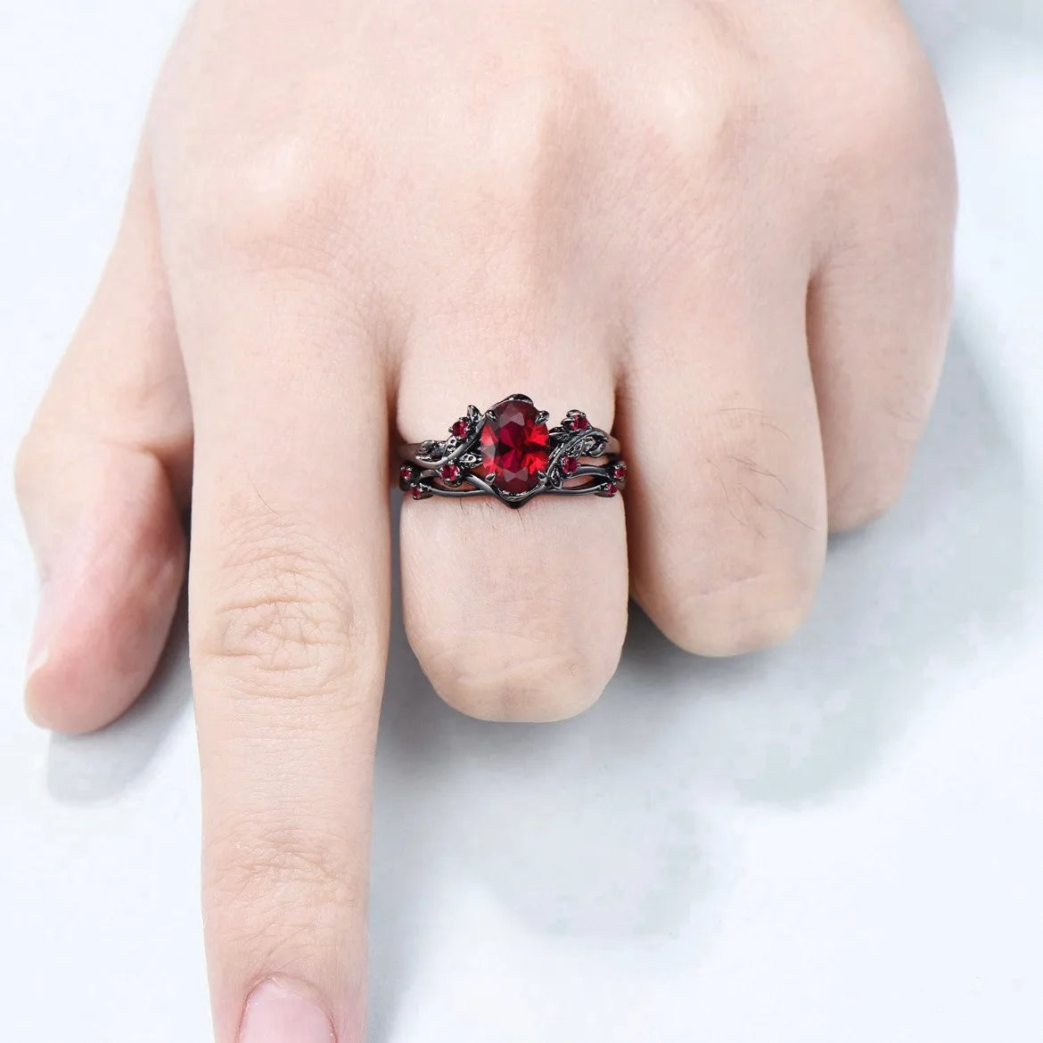 Charm Couple Rings Romantic Women Red Rhinestones Rings Set Trendy Men Stainless Steel Celtic Dragon Rings Wedding Band Jewel
