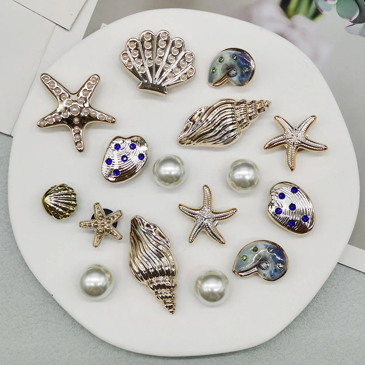 16PCS DIY Starfish Shoe Charms Bling Conch Shoes Buckle Decorations Removable Shell Shoe Accessories Mutlifunctional Shoe Cli