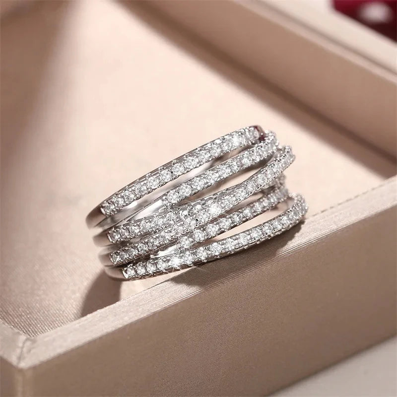 Huajie Inlaid Brilliant Zircon Annular Design Women's Rings Elegant Delicate Wedding Party Female Ring Shining Jewelry Trendy