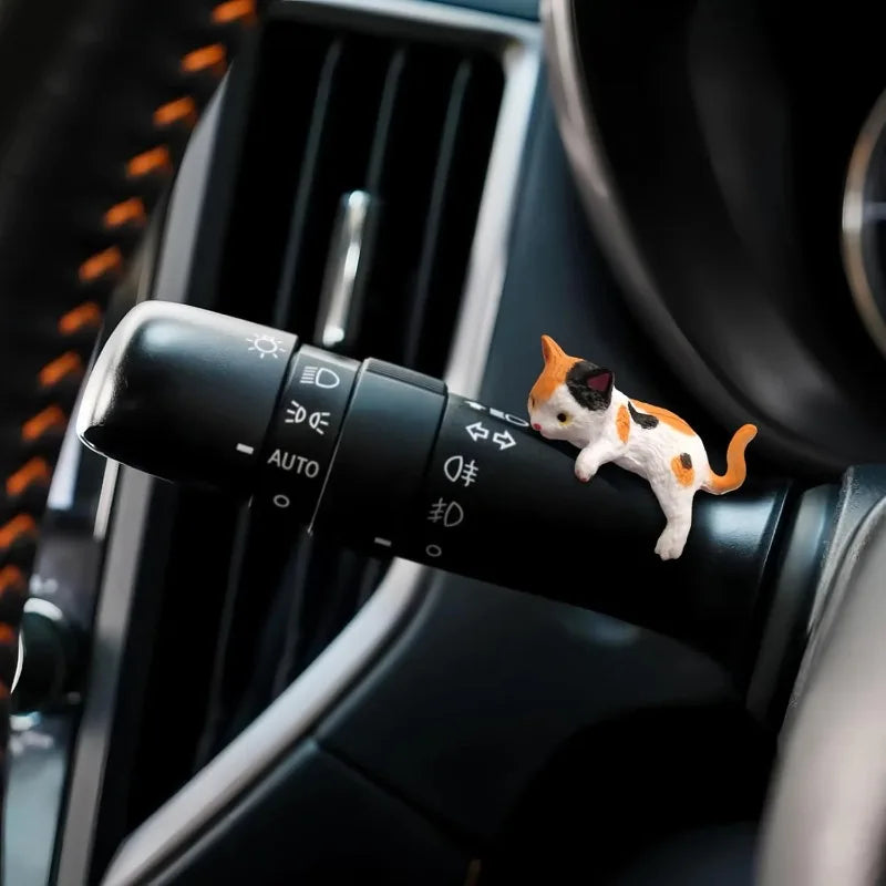 5PCS Cute Mini Cartoon Car Cat Ornaments Car Screen Edge Decoration Cat Micro Landscape Model Creative Car Accessories Gifts