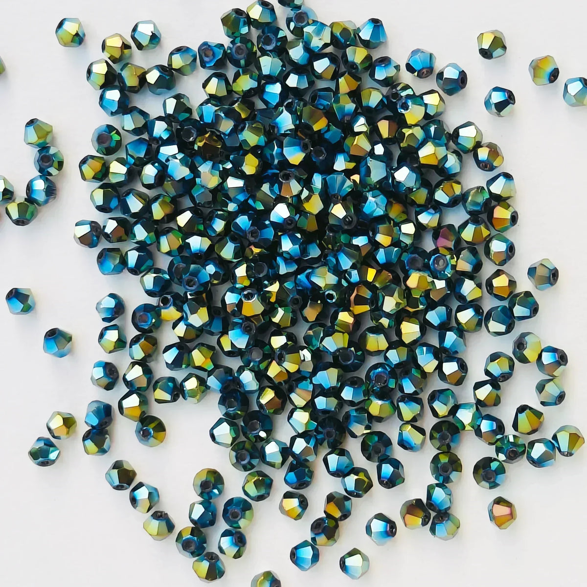 100PCS 4MM Shiny Faceted Austria Crystal Beads Bicone Beads Loose Spacer Beads for Jewelry Making DIY Bracelet Necklace Penda