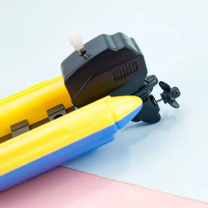 1pc Speed Boat Clockwork Toys Ship Wind Up Float In Water Kid Toys Classic Bathtub Shower Bath Toy for Children‘s Gift Boy To