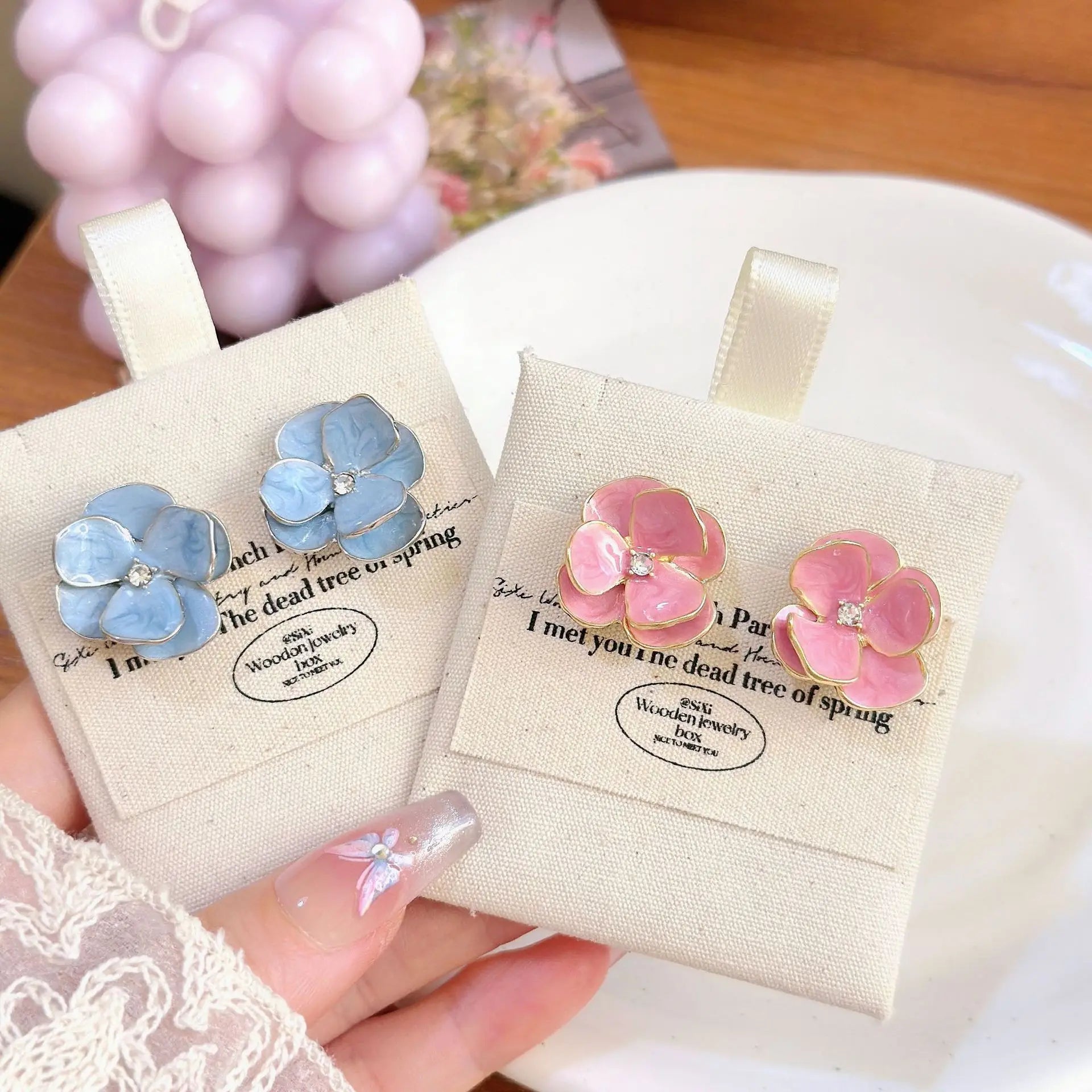 New Fashion Sweet Design Spring/Summer Blue Pink Enamel Flower Light Luxury High End Earrings Party Gifts for Women Jewelry
