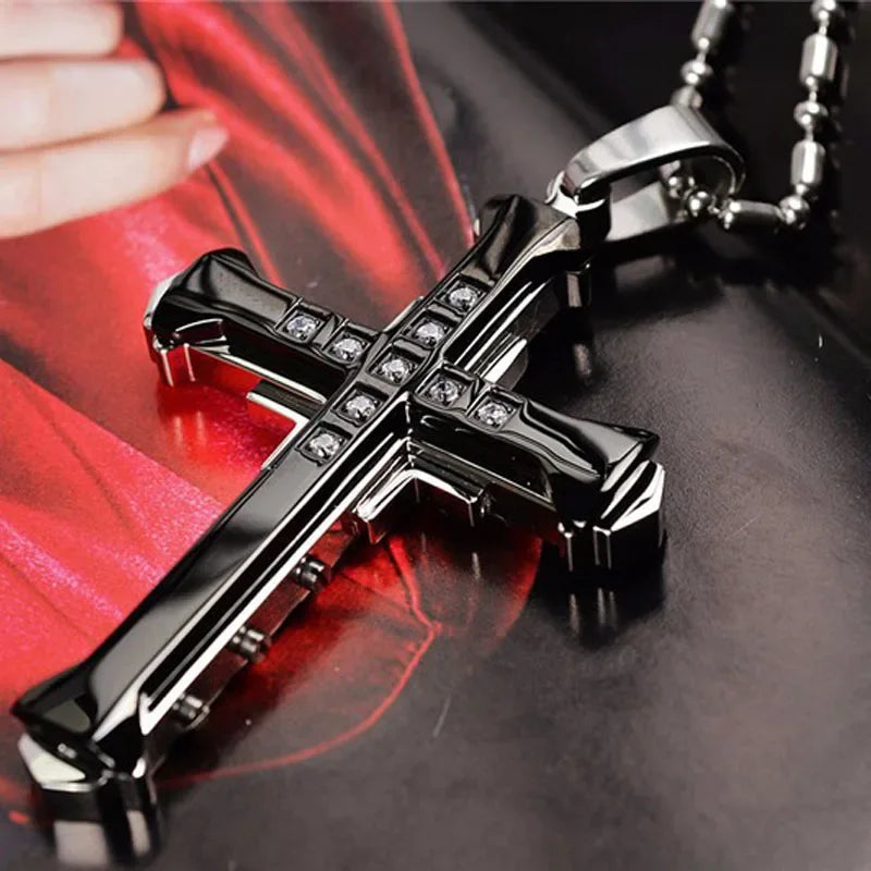 2024 New Male Crystal Cross Jesus Pendant Gold/Black/Blue Color Zirconia Cross Pendant Necklace Stainless Steel Jewelry - Bla