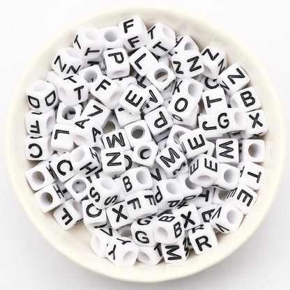 100-500pcs Square White and Black Mixed Letter Acrylic Beads Cube Loose Spacer Alphabet Beads For Jewelry Making Diy Accessor