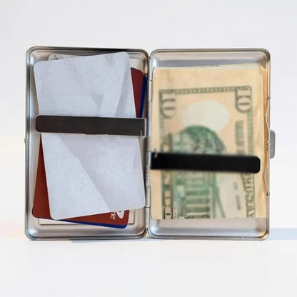 Vintage-Style Vintage Card Case Metal Material Easy Snap Metal Case Versatile Design Multi-function Card Holder