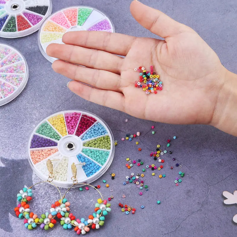 2000pcs/Lot 12Grids Glass Seed Beads Set Charms Jewelry Beads For Bracelet Necklace Earrings Handmade Craft DIY Jewelry Makin