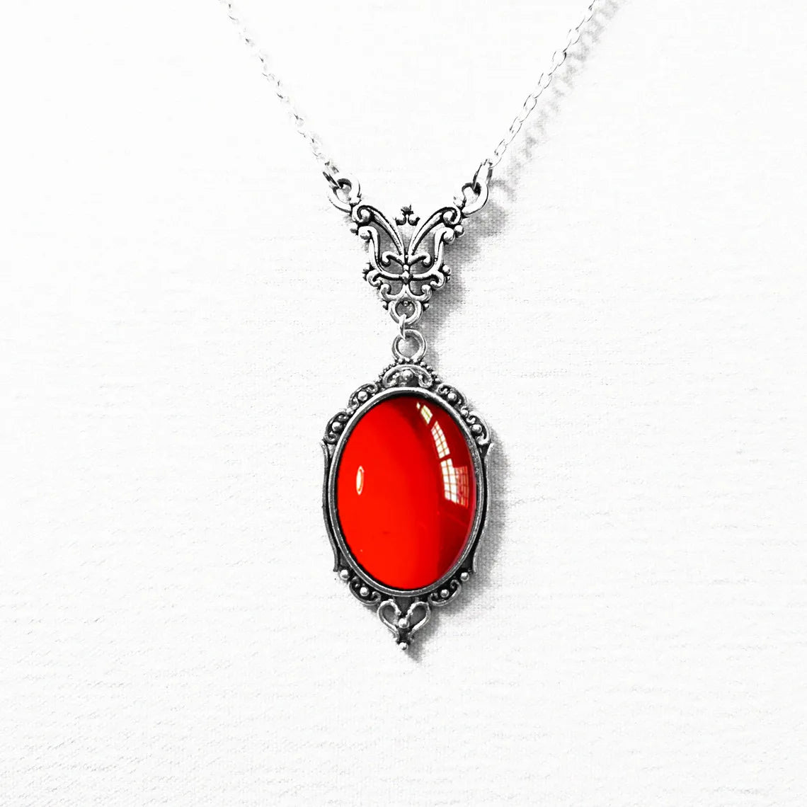 Gothic Vampire Necklace Vintage Stardust Crystal Cameo Pendant Necklace Punk Style Vampire Pendant Oval Satanic Demon Necklac