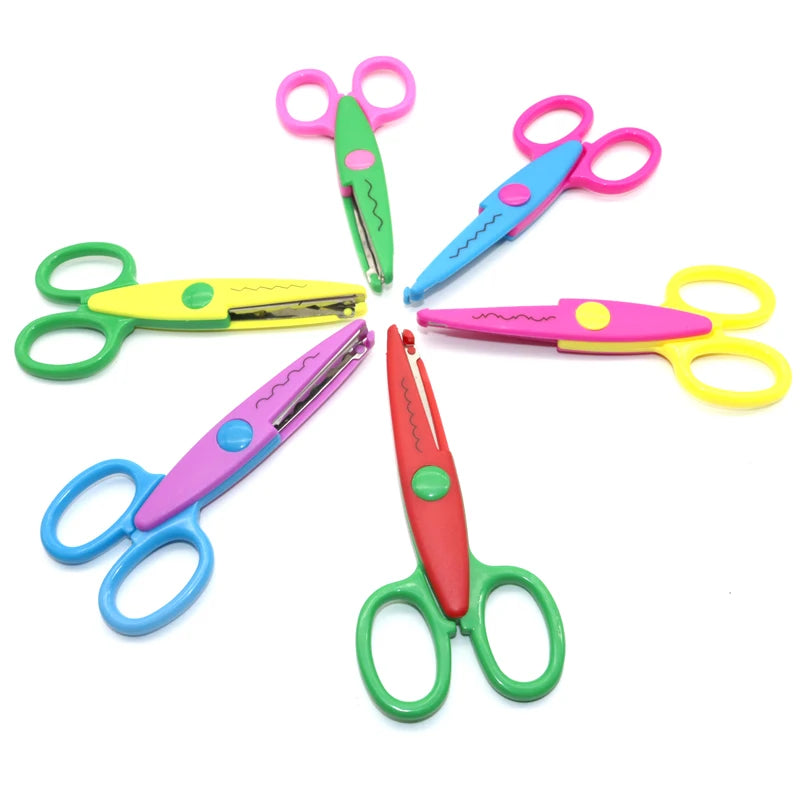 1 Pc Handmade Children DIY 6 Patterns Album Lace Scissors Card Photo Pattern Scissors Cartoons Lace Scissors