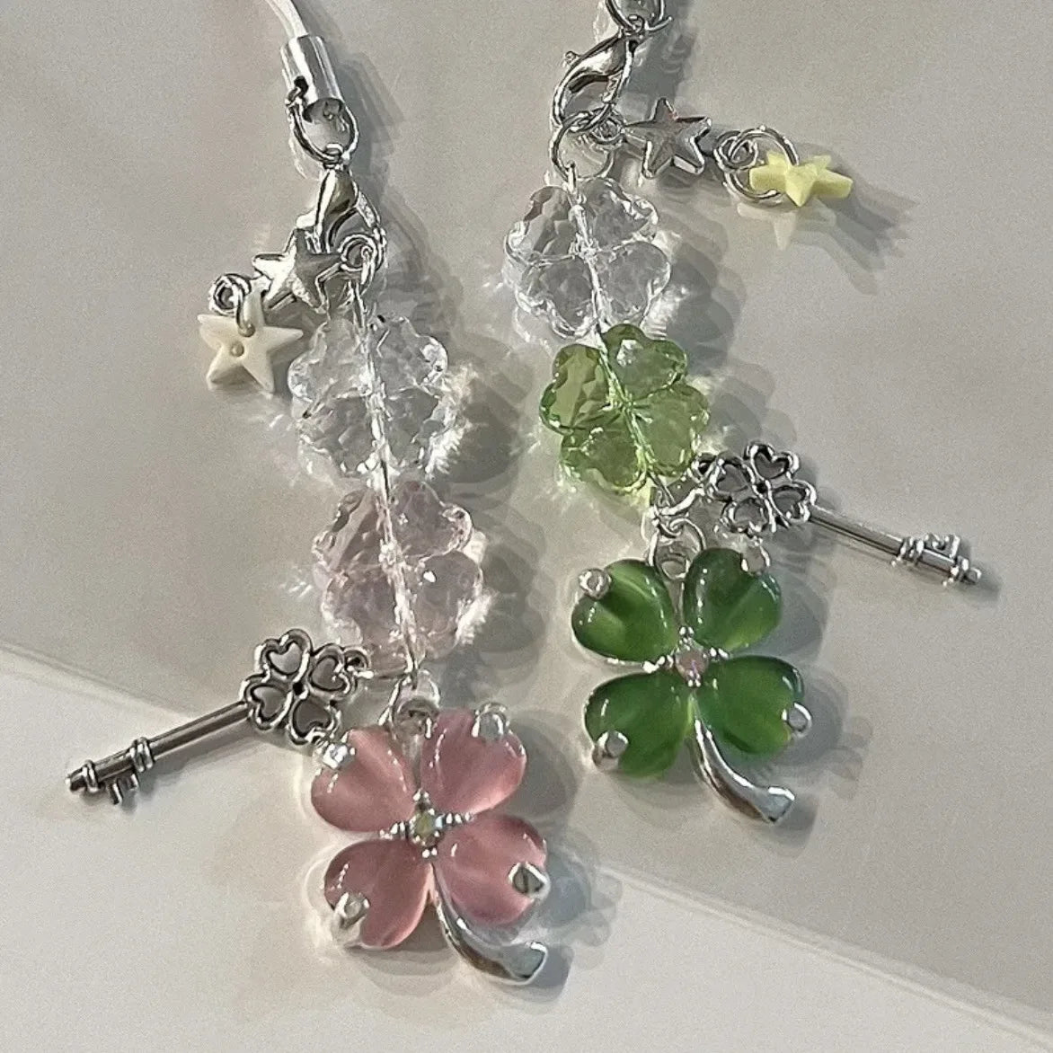 Lucky Leaf Phone Charms Pendant Cute Key Chain Cases For Phone Chain Samsung Schoolbag Books CCD Camera Key Pendant Accessiro