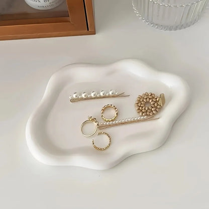 Light Luxury PVC Plastic Jewelry Tray Mini Cloud Shape Storage Plate Jewelry Display Plate Watches/Keys Storage