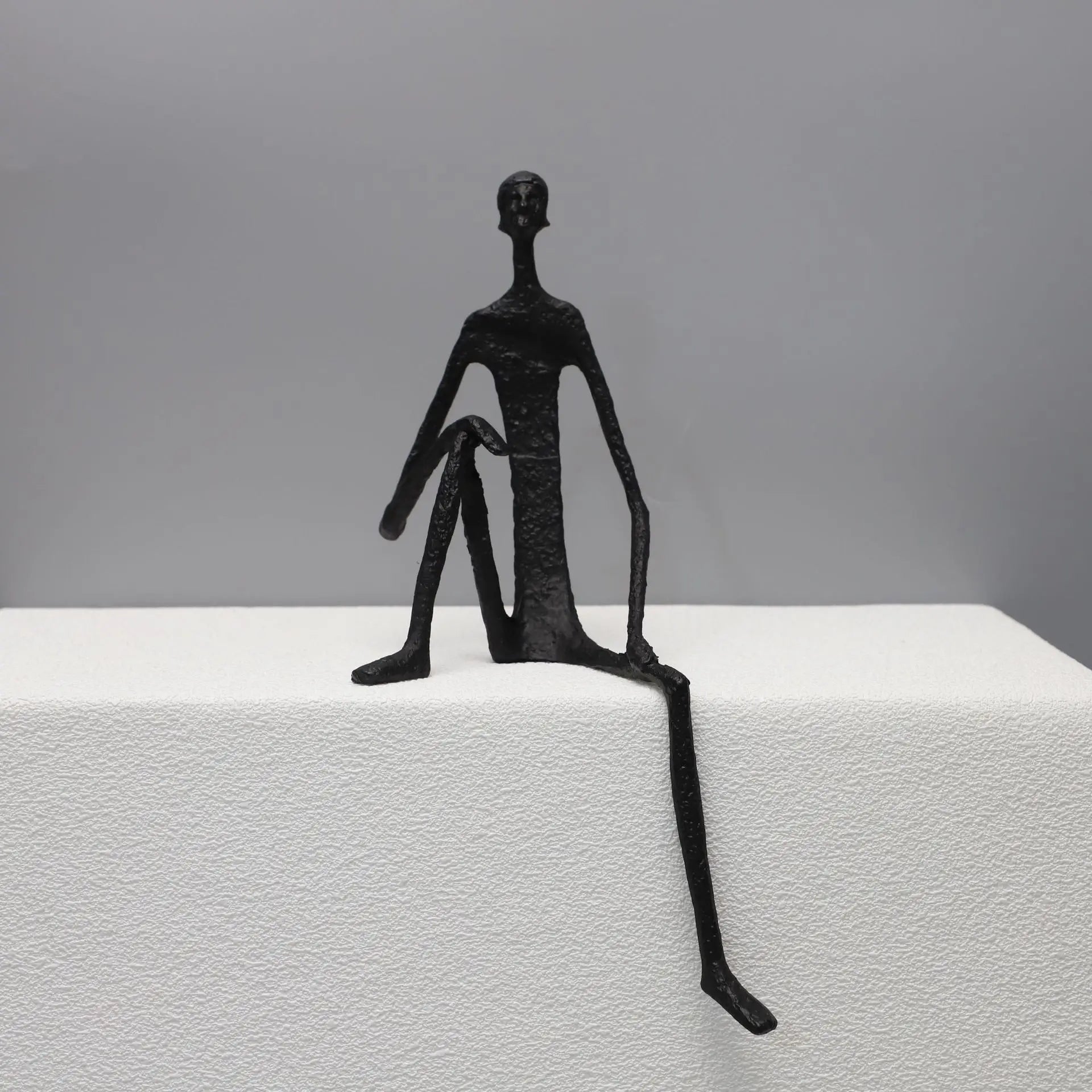 Modern Abstract Thin Metal Figure Sculpture Set, Sitting Thinker Figurine, Vintage Iron Art Statue for Home Office Desktop De