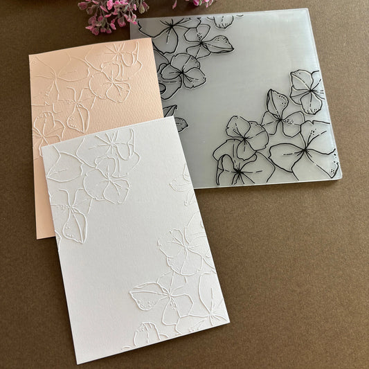 1-Pack Lotus Flower Pressed Flower Folder - Transparent Plastic Fantasy-Themed Template for Scrapbooking, Card Making, and We