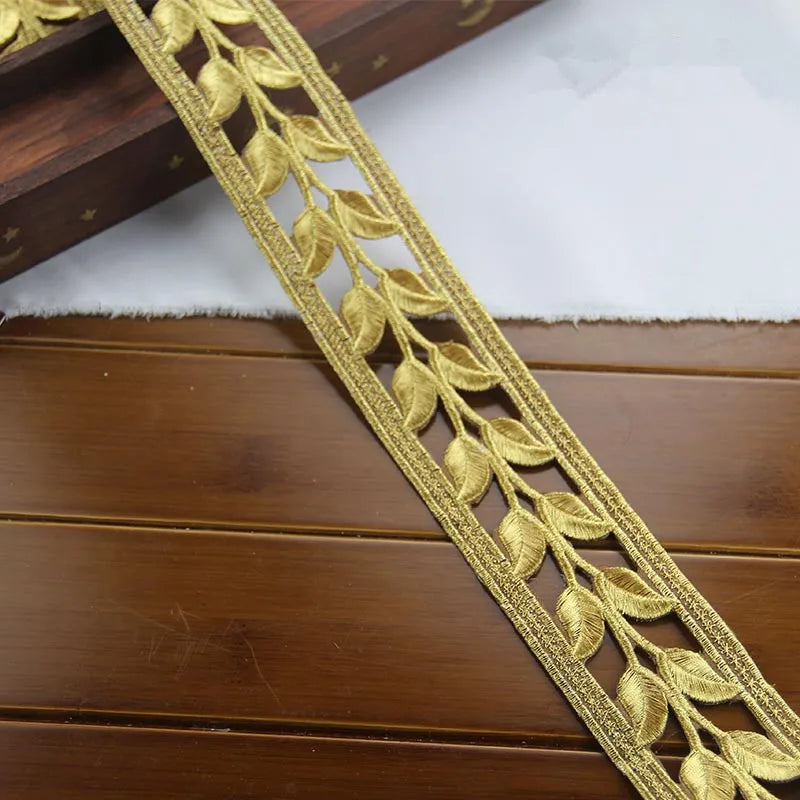 Lace Trim, 5cm Decorative Lace Trim, 5 Yards of Lace for Sewing, Embroidery Lace for Costumes, Lace for Curtains and Home Dec