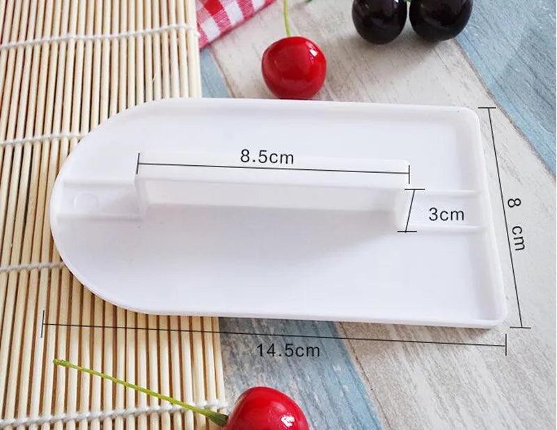 1 Piece Small Icing Fondant Cake Decorating Sugar Craft Sugarcraft Icing Mold Plastic Cake Smoother Polisher Tools