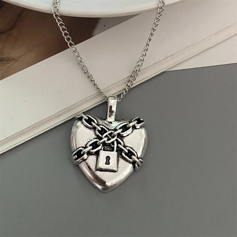Punk Rock Red Black Heart Pendant Chain Necklace For Men Women Cool Hip Hop Street Vintage Goth Accessories Trendy Jewelry