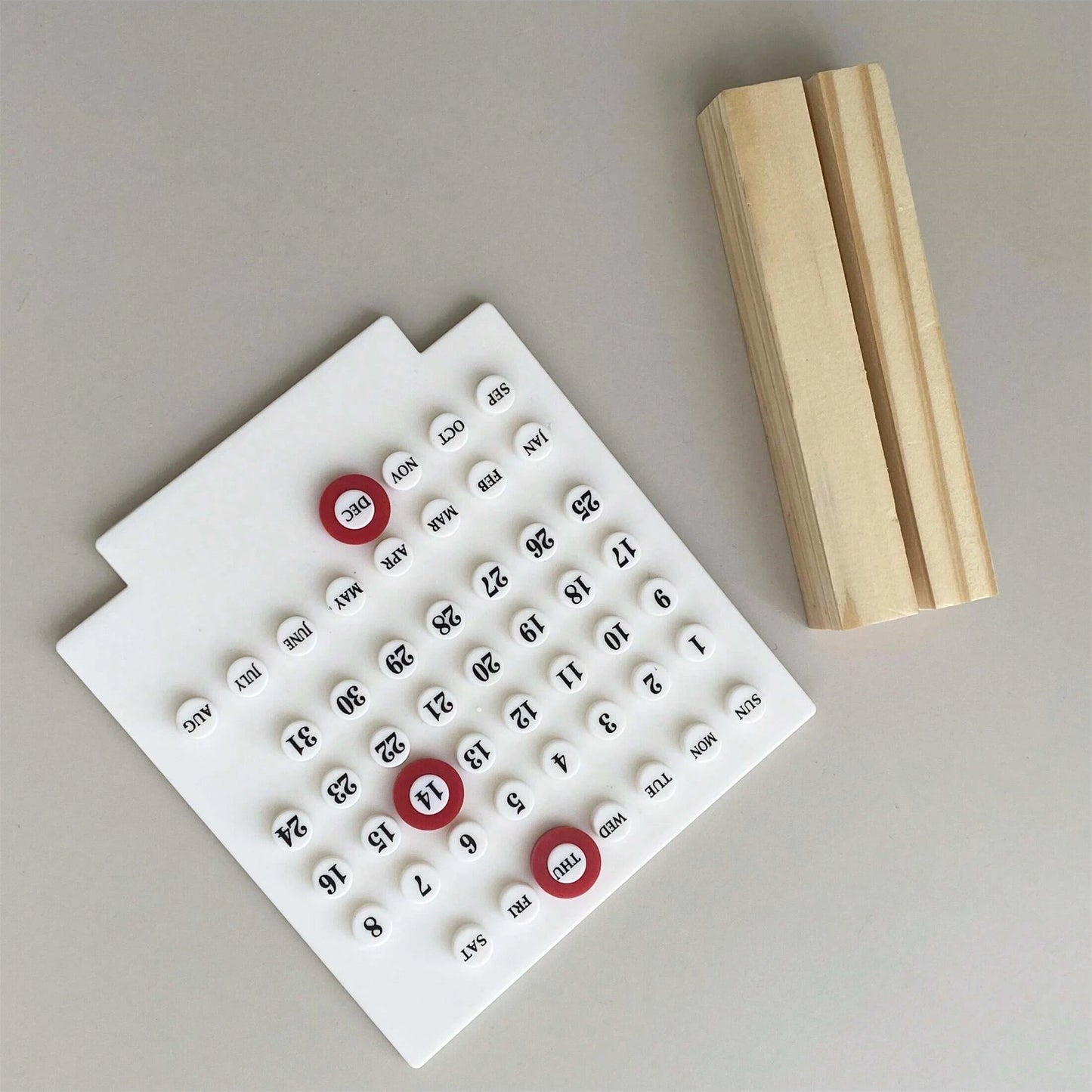Calendar Mini DIY Desktop Calendar, Office Desktop Decoration, Holiday Decoration Calendar - white