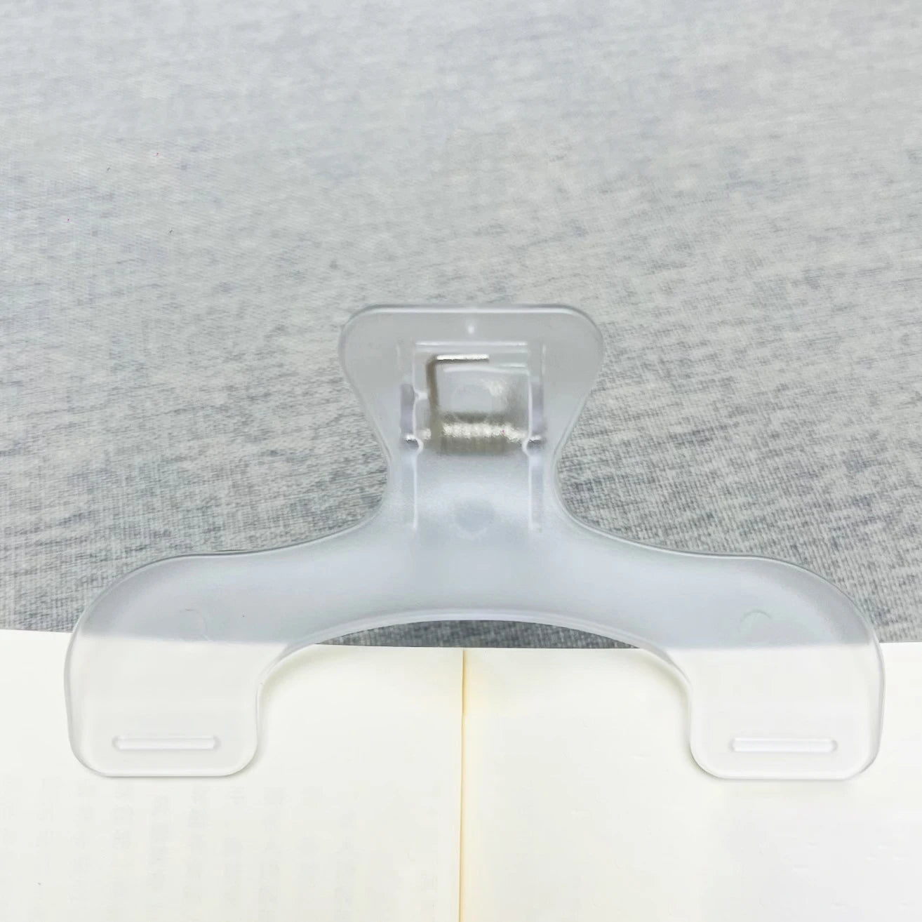 Book Clip Reading Clip Kawaii Desk Accessories Fixed To Prevent Page Turning Transparent Frosted Folder Clips