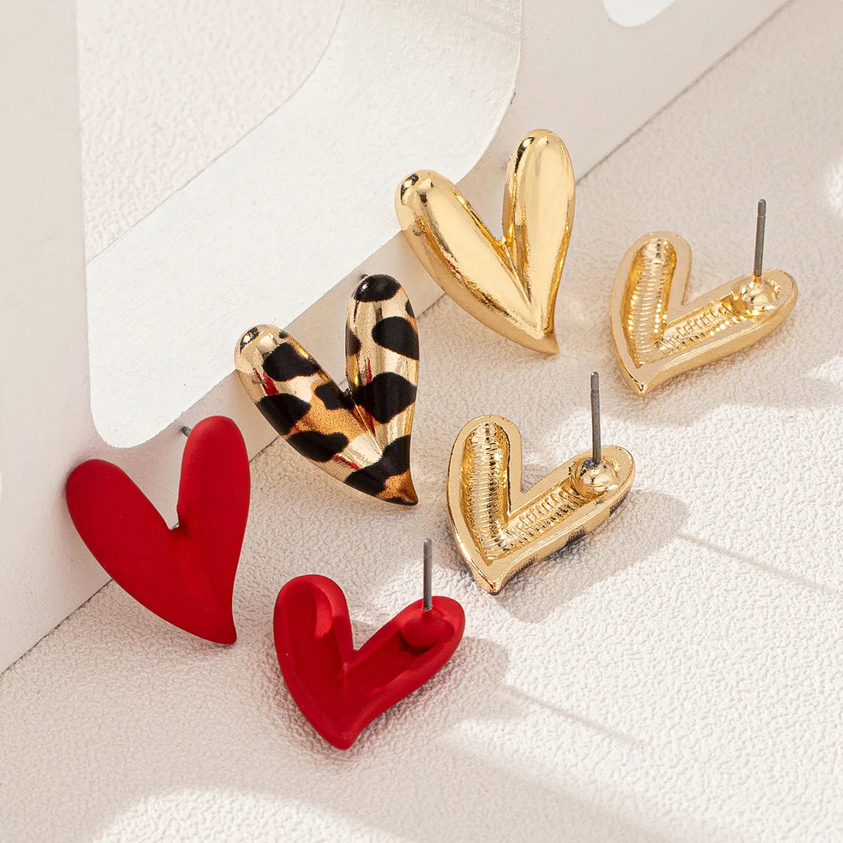 3 Pairs Elegant Design Metallic Enamel Leopard Love Heart Earring Sets Suitable for Party Valentine's Day Give To A Friend Gi