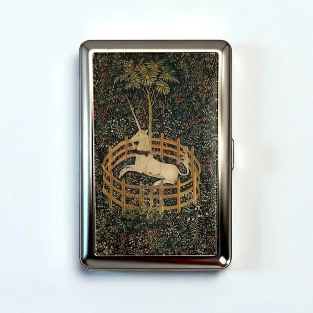 Vintage-Style Vintage Card Case Metal Material Easy Snap Metal Case Versatile Design Multi-function Card Holder