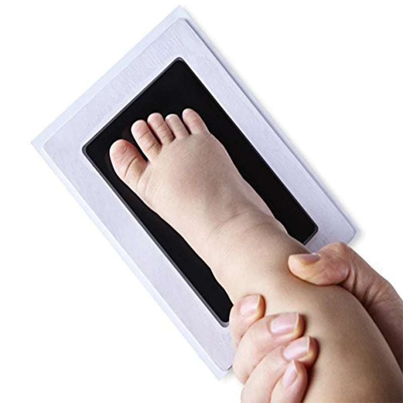 Newborn Baby DIY Hand And Footprint Kit Ink Pads Photo Frame Handprint Toddlers Souvenir Accessories Safe Clean Baby Shower G