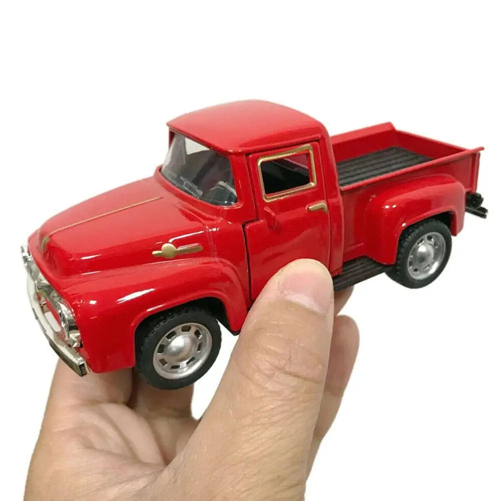1/32 Red Metal Truck Model Vintage Alloy Mini Pull-Back Diecast Car Collection Decor Boys Children's New Year Christmas Toy G