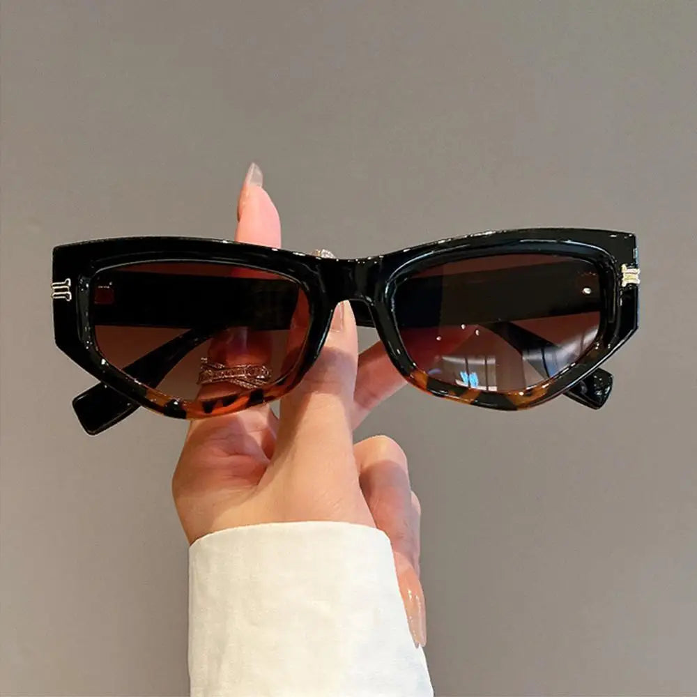 Vintage Cat Eye Sunglasses for Women New in Fashion Gradient Women Black Shades Trendy Chic Designer Sun Glasses