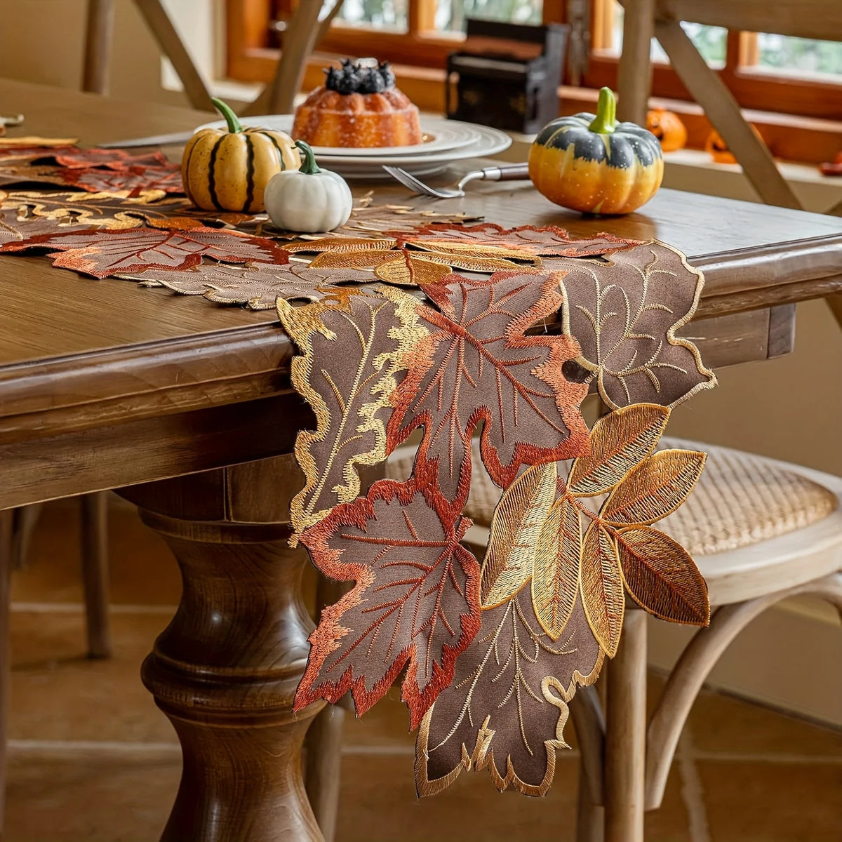 1pc Autumn Maple Leaf Embroidered Table Runner, Flocked Brown Maple Design, Rustic Farmhouse Thanksgiving Harves