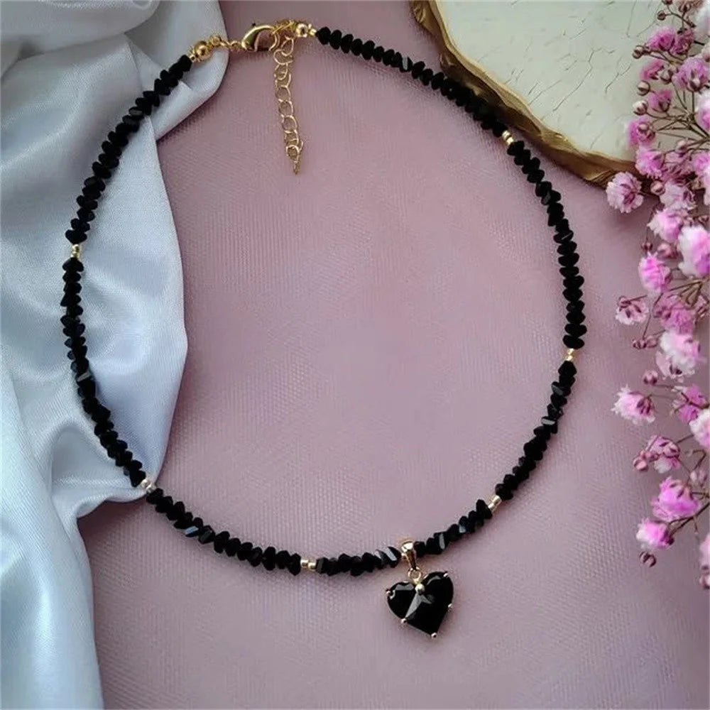 Fashion Vintage Sexy Zircon Heart Pendant Necklace For Women Female Boho Geometric Baroque Transparent Crystal Chain Jewelry 