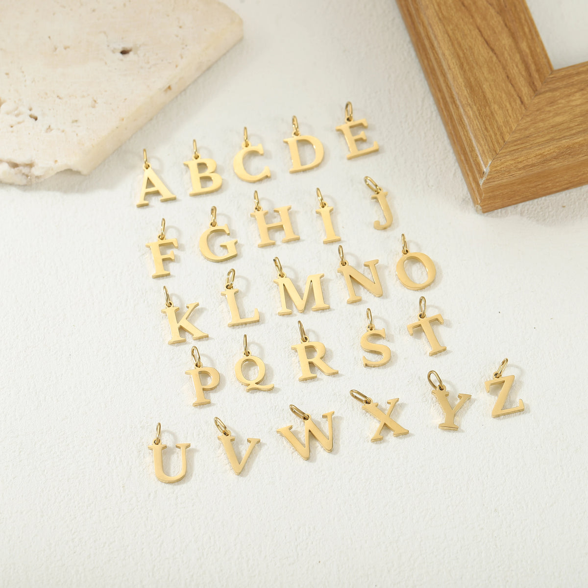 26 Letter Alphabet Initial 10mm Charm Pendant Jewelry Gold Stainless Steel Simple PVD Plated DIY Necklace Bracelet Jewelry