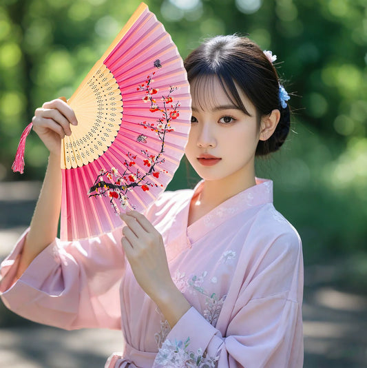 Folding Hand Fan Vintage Silk Bamboo Fans Chinese Hand Fans Women Dance Fan Cosplay Wedding Party Props Decor Gift Fan Portab