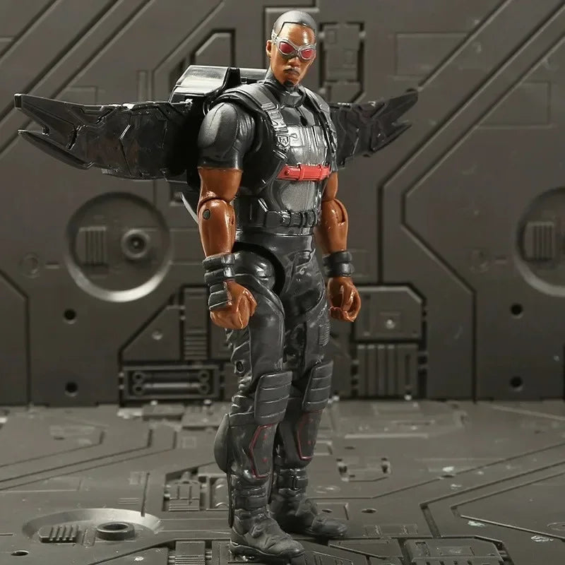 Comics The Avengers Hero Goods, Iron Man, Spider-Man, Hulk, Desktop Decoration Model, Children's Toys, Birthday Gifts.
