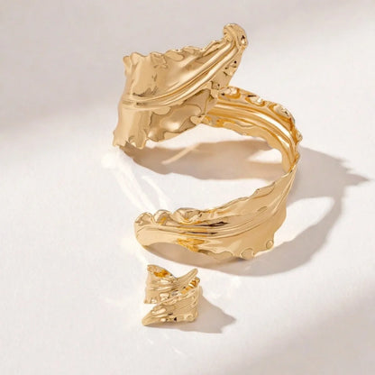Vintage Fashion Pleated Leaf Bracelet Spiral Opening Adjustable Ring Set For Women Gold Color Bangle Party Holiday Jewelry