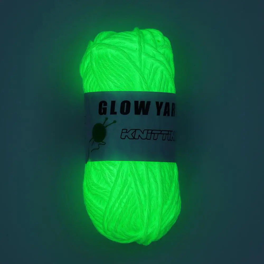 Novel Functional Yarn Glow in the Dark Polyester Luminous Chunky Yarn
