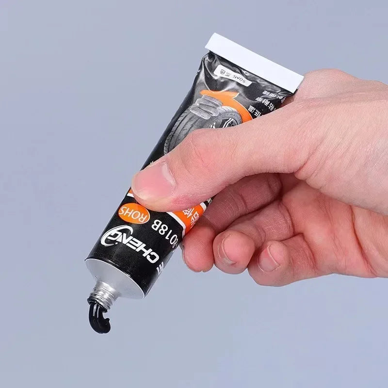 30/50ml Waterproof High Temperature Resistant Tyre Repair Liquid Black Strong Rubber Glues Adhesive Glue Car Repairs Tools